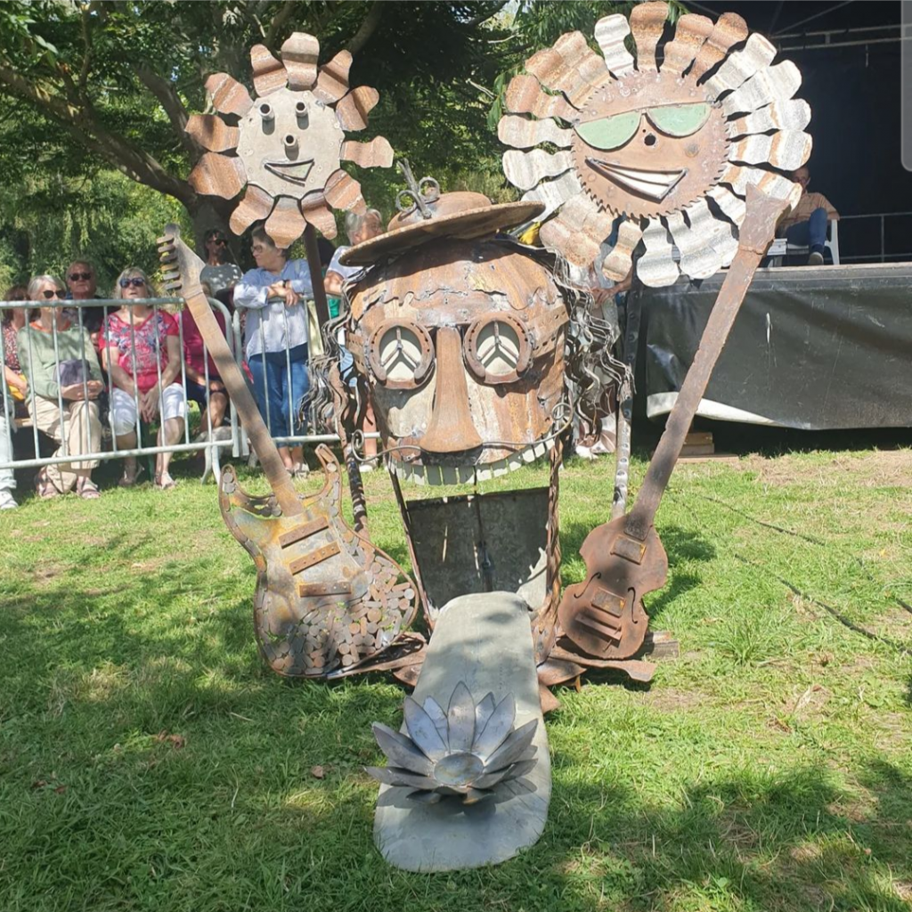 Sculpture finalisée lors de la vente aux enchères.